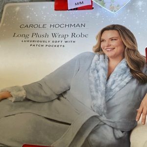 New   long plush wrap Robe M